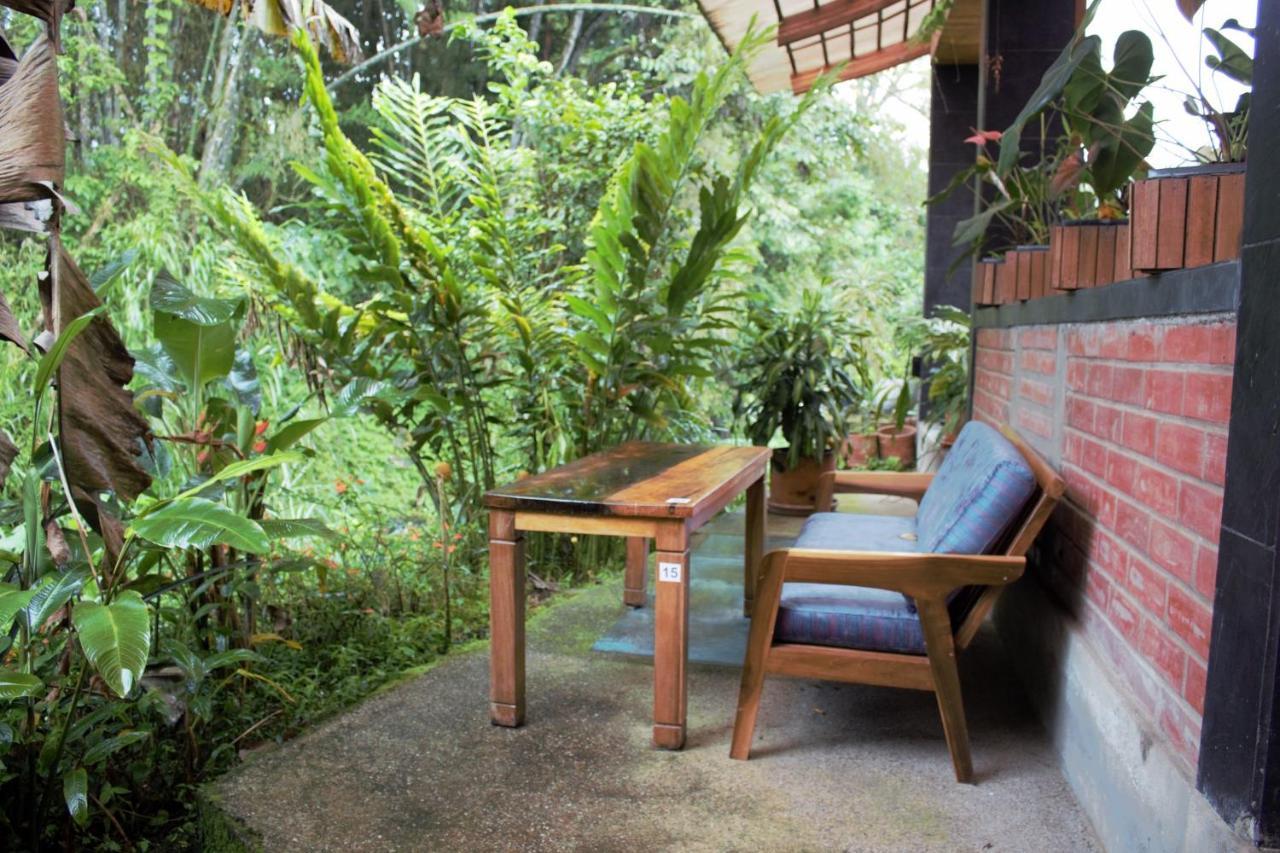 Zafiro Boutique Hotel Mindo Extérieur photo
