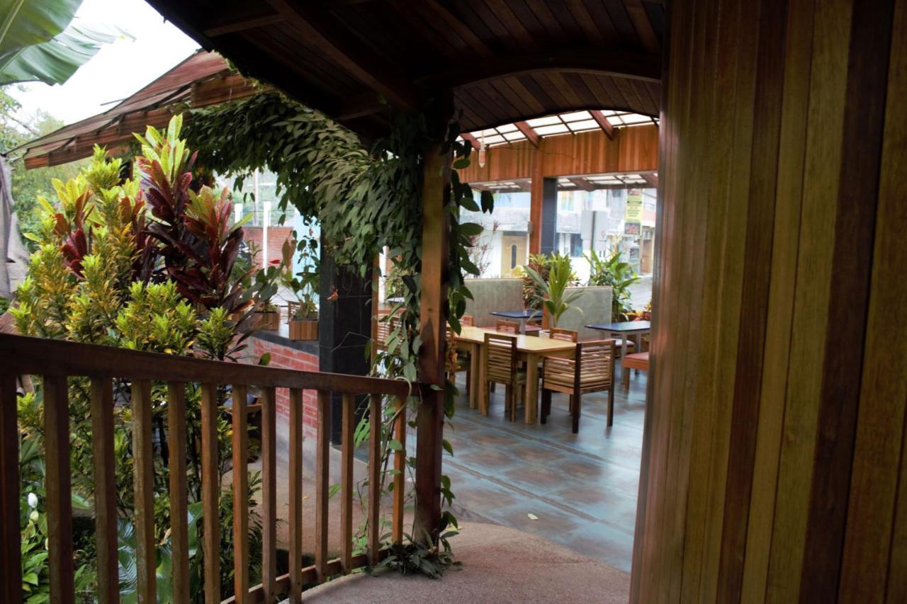 Zafiro Boutique Hotel Mindo Extérieur photo