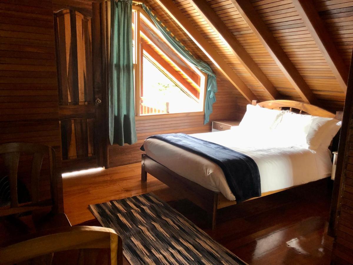 Zafiro Boutique Hotel Mindo Extérieur photo
